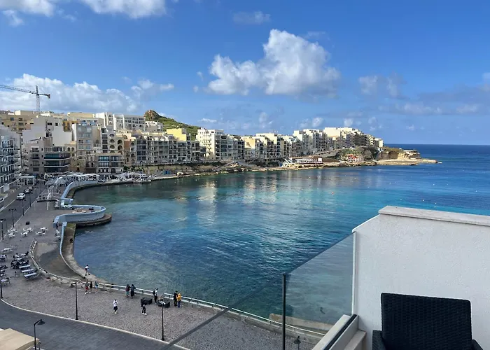 Alka Luxury Penthouse Unit 11 * 마살폰